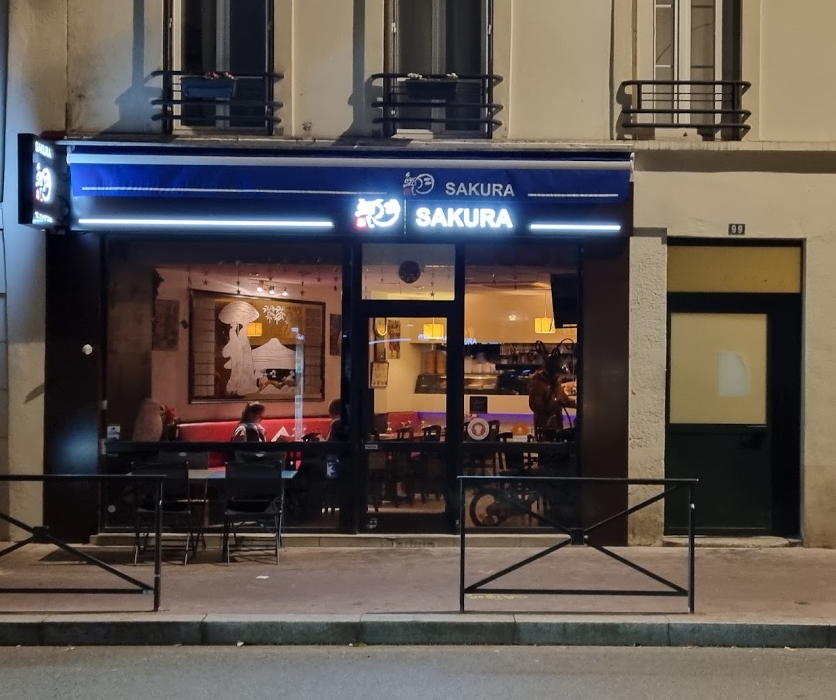 Photo de Sakura à Levallois-Perret